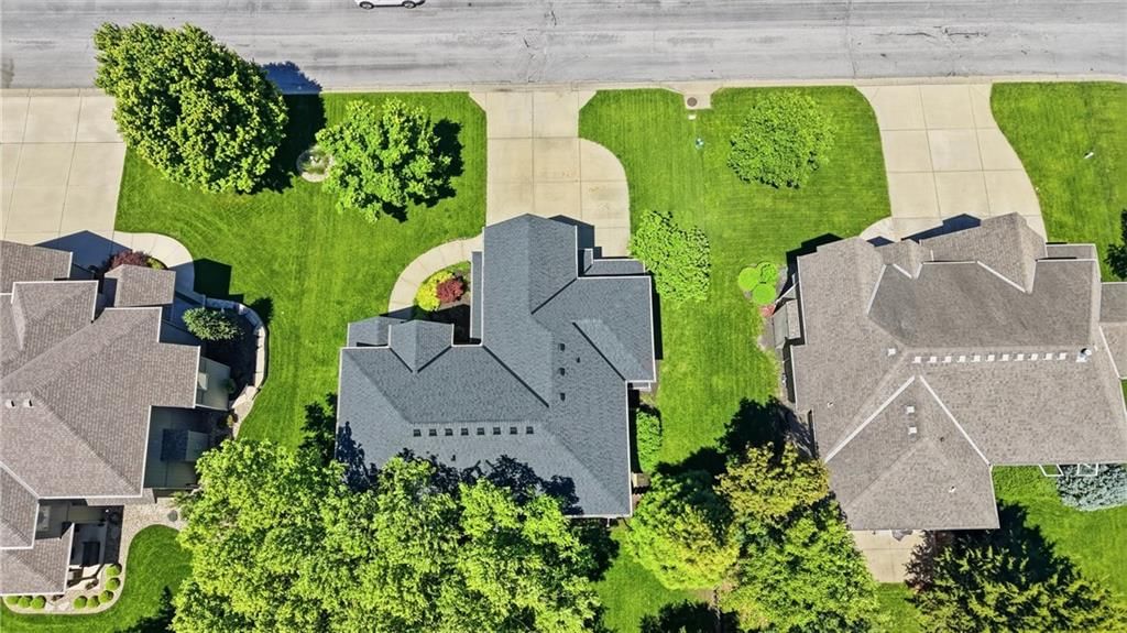 1413 NE Kenwood Circle — photo 45