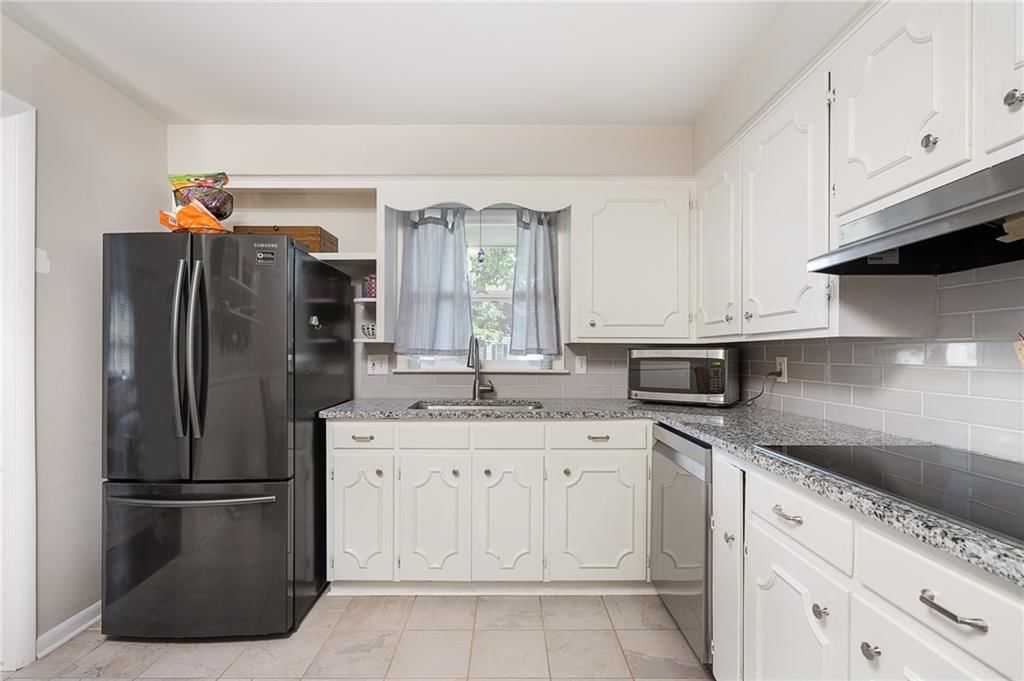 5212 Delmar Street — photo 17