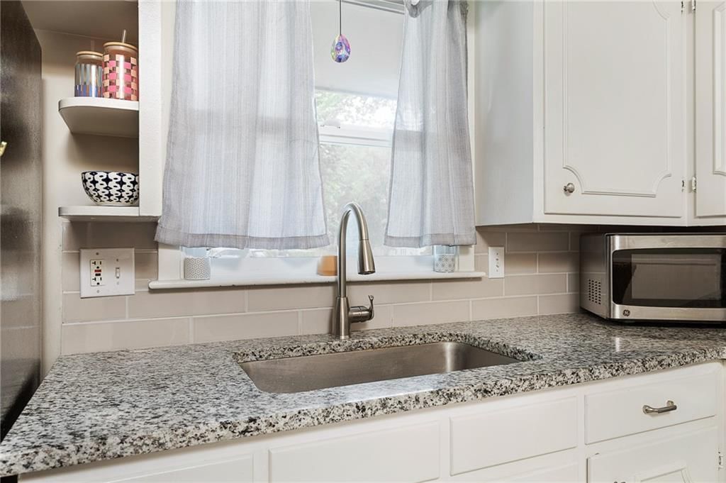 5212 Delmar Street — photo 18