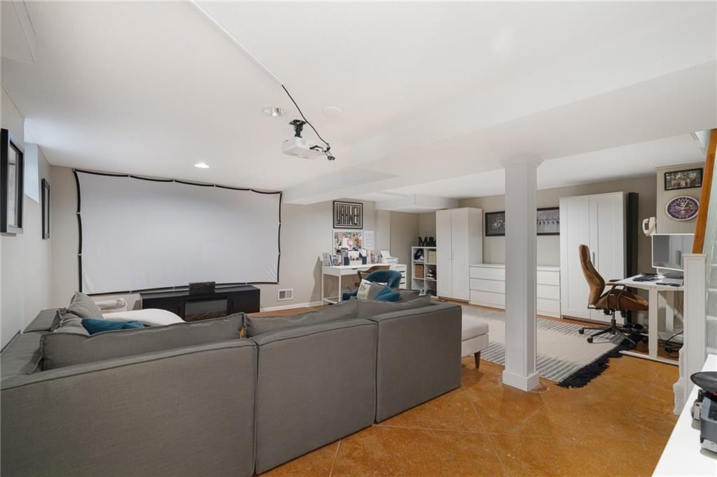5212 Delmar Street — photo 33