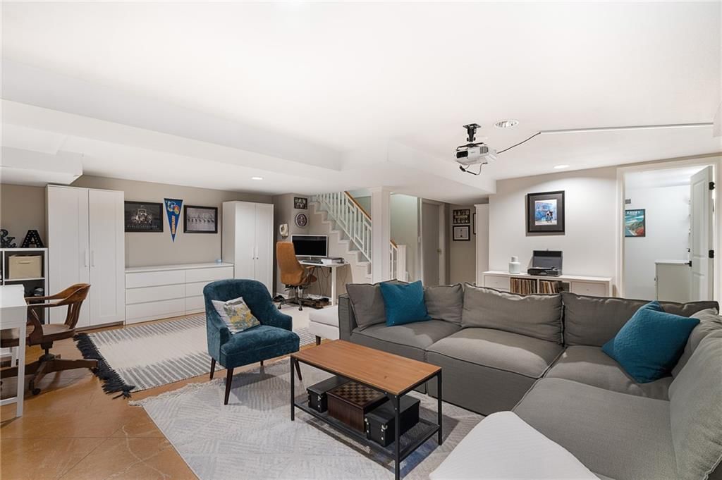 5212 Delmar Street — photo 35