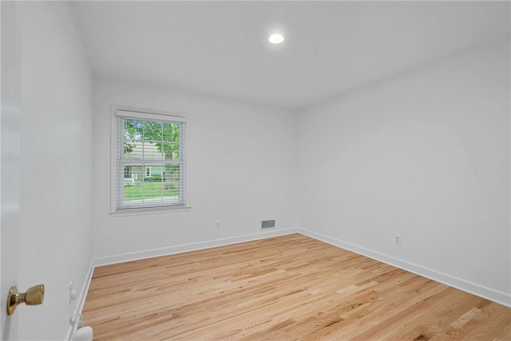 5400 W 84th Terrace W — photo 16