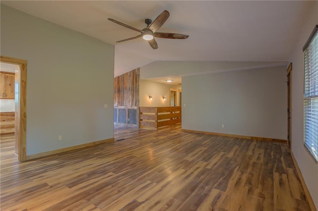 600 S Hickory Street — photo 5