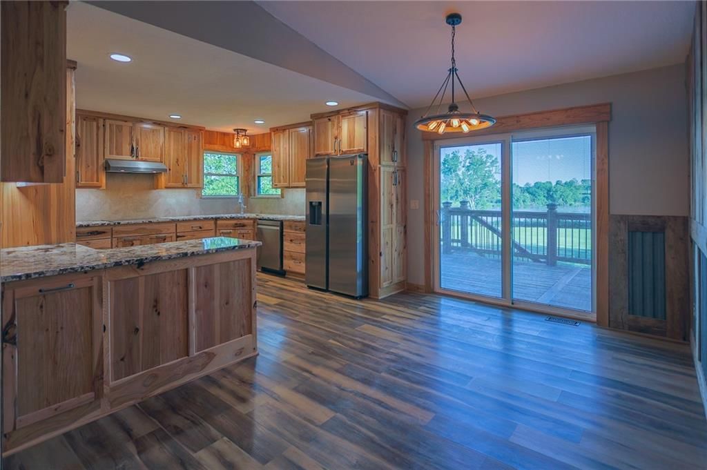 600 S Hickory Street — photo 10