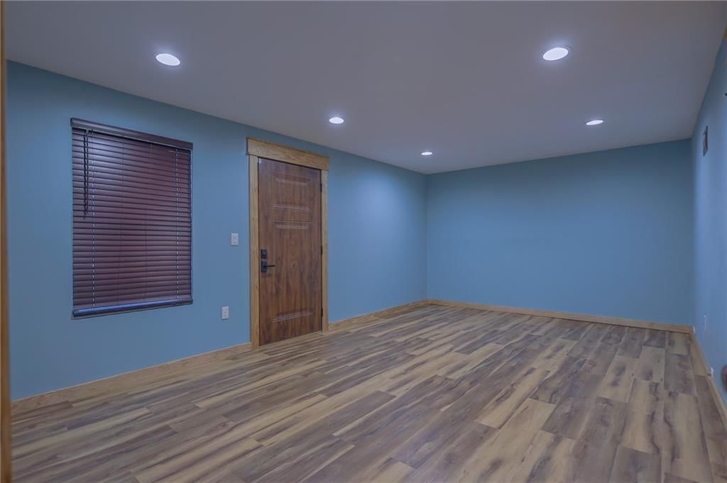 600 S Hickory Street — photo 15