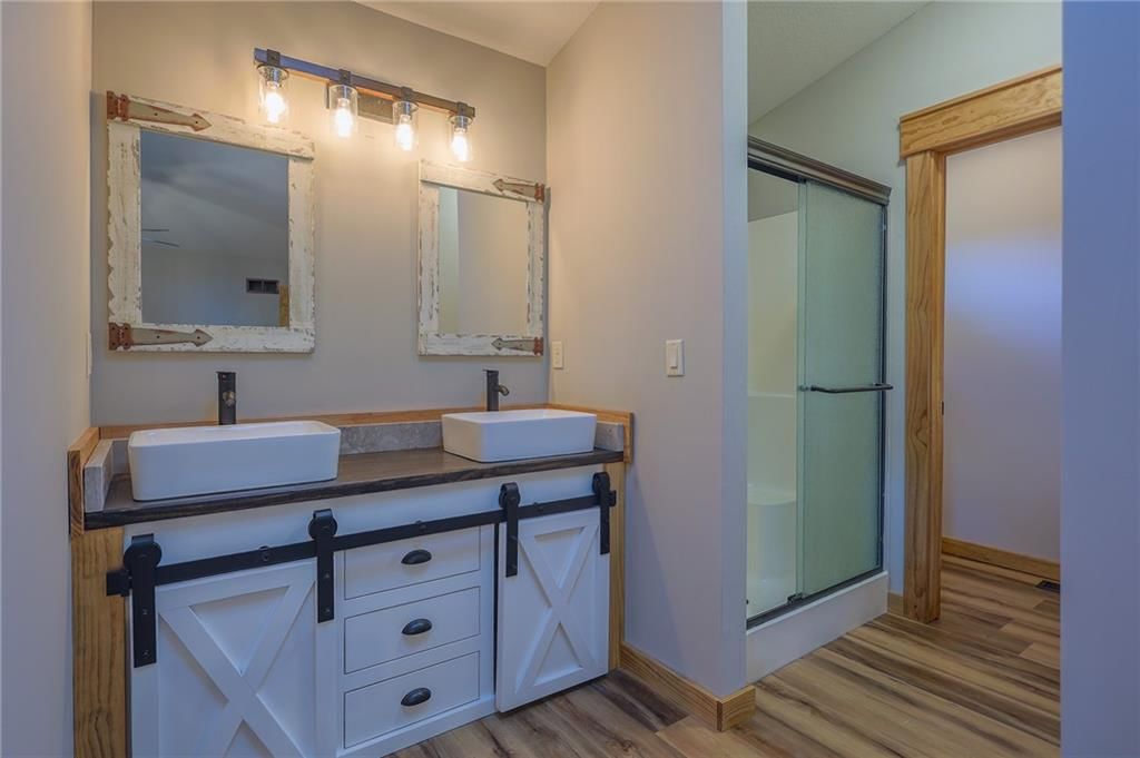 600 S Hickory Street — photo 24
