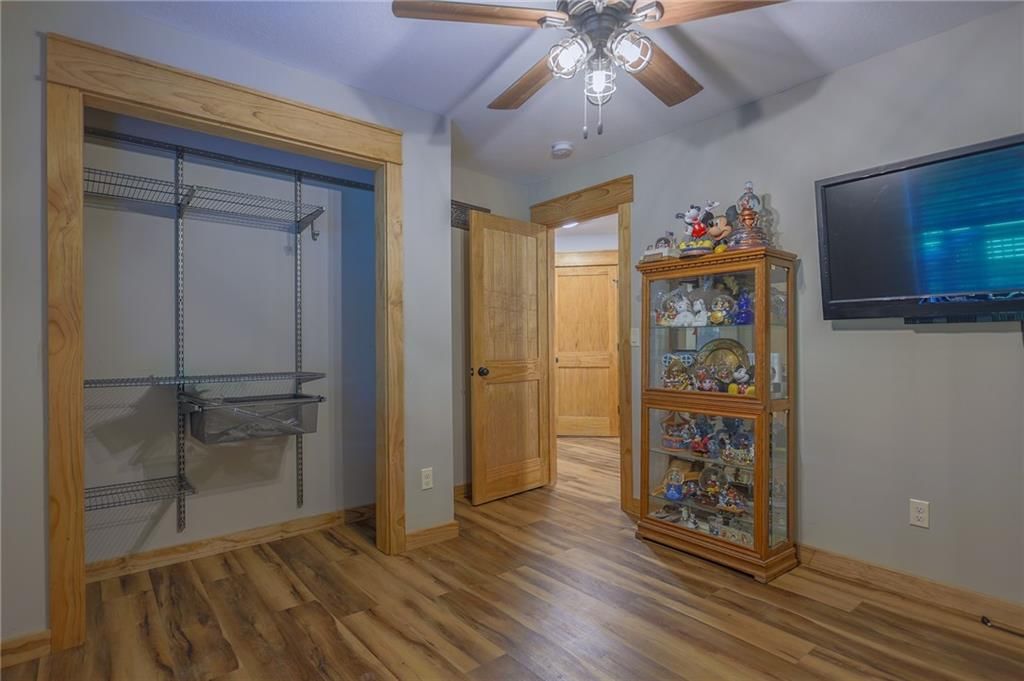 600 S Hickory Street — photo 28