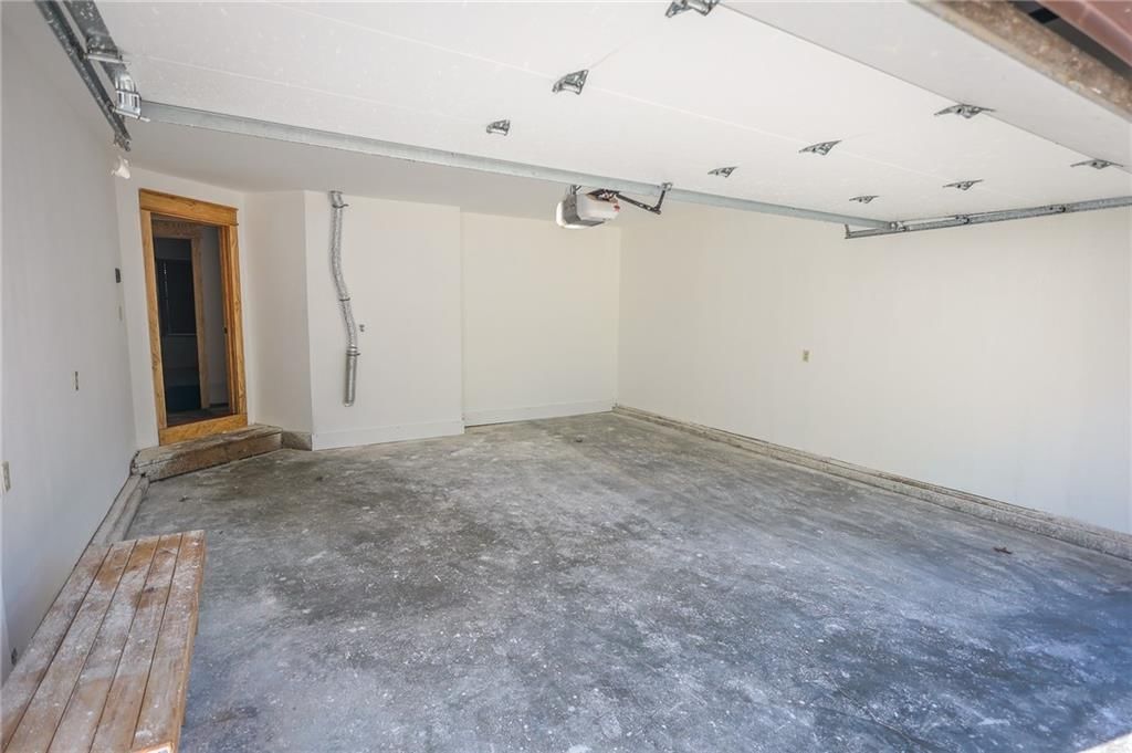600 S Hickory Street — photo 36