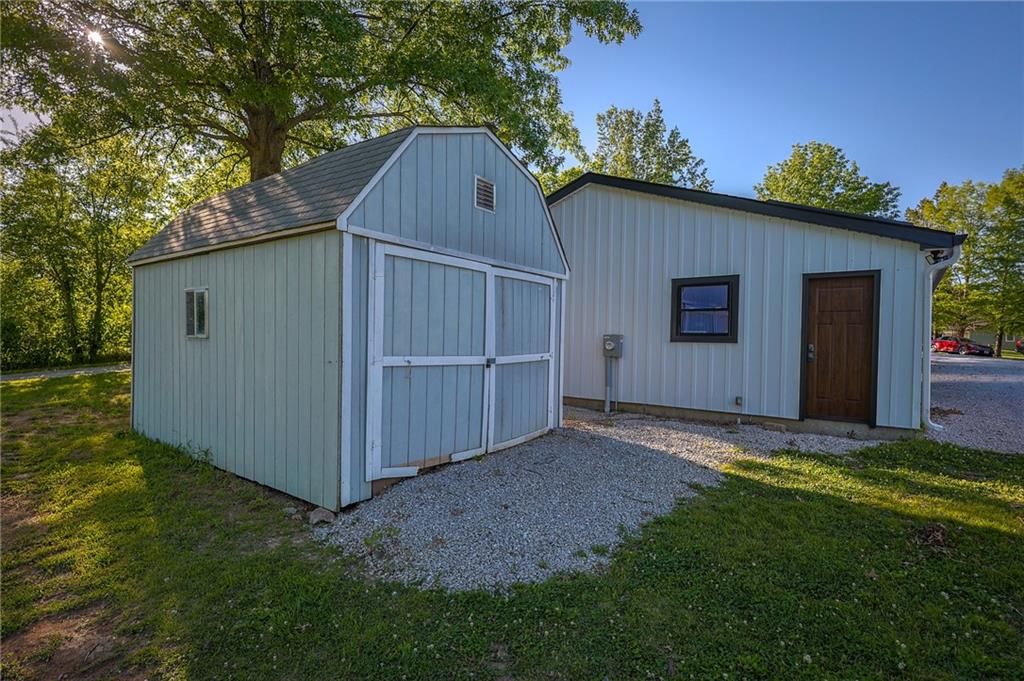 600 S Hickory Street — photo 40