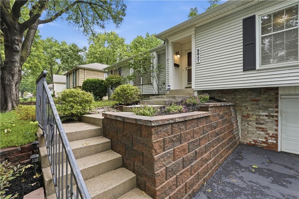 9947 Ballentine Street — photo 2