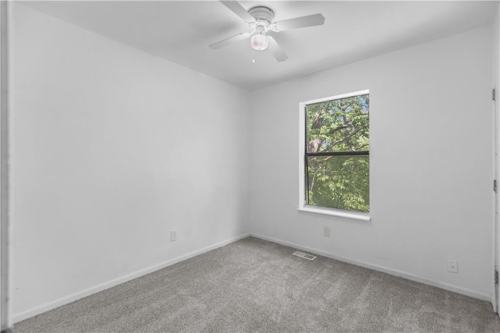 7033 Bellefontaine Avenue — photo 10