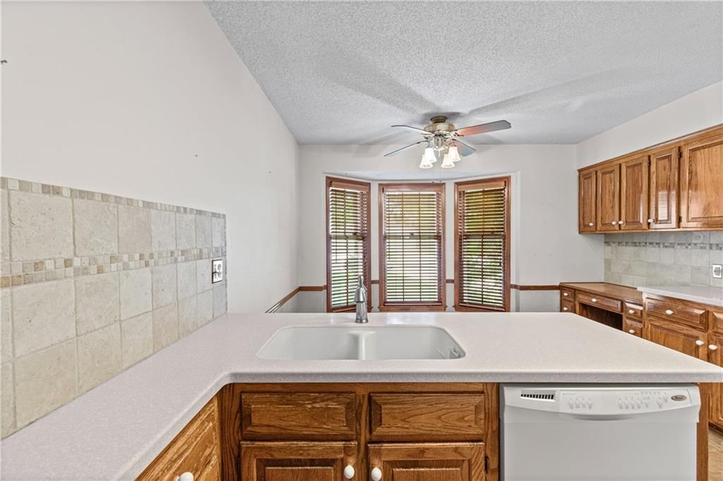 9000 W 120th Terrace — photo 10