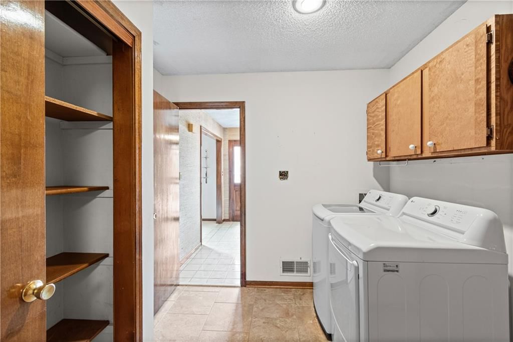 9000 W 120th Terrace — photo 32