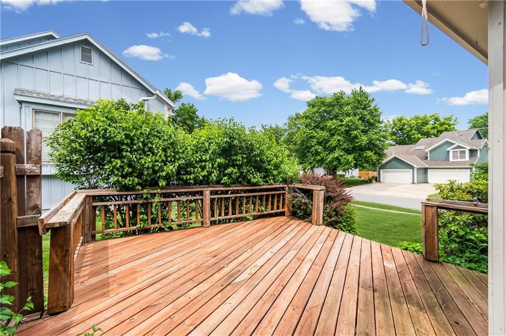 9000 W 120th Terrace — photo 34