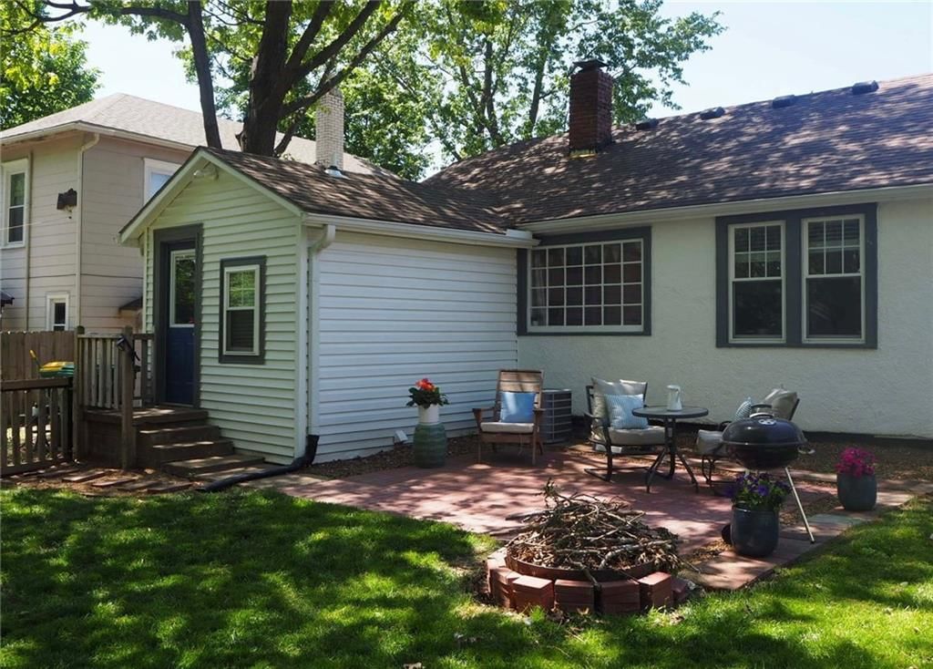 145 Allcutt Avenue — photo 15