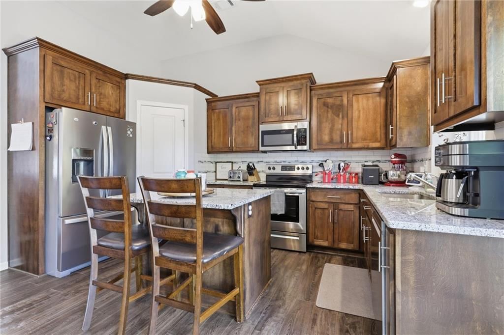 403 Timbercreek Drive — photo 6
