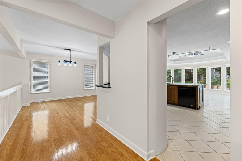 13206 S Foxridge Drive — photo 9