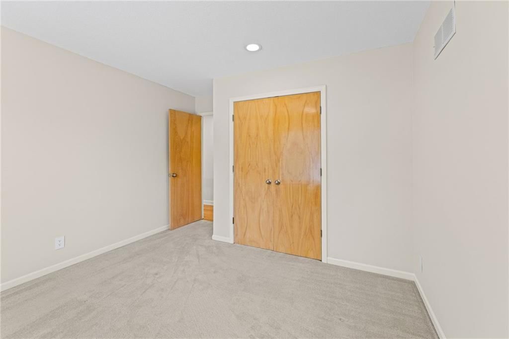 13206 S Foxridge Drive — photo 35