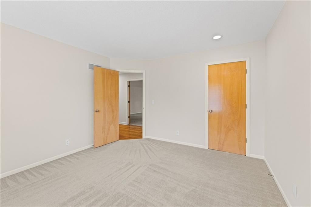 13206 S Foxridge Drive — photo 37