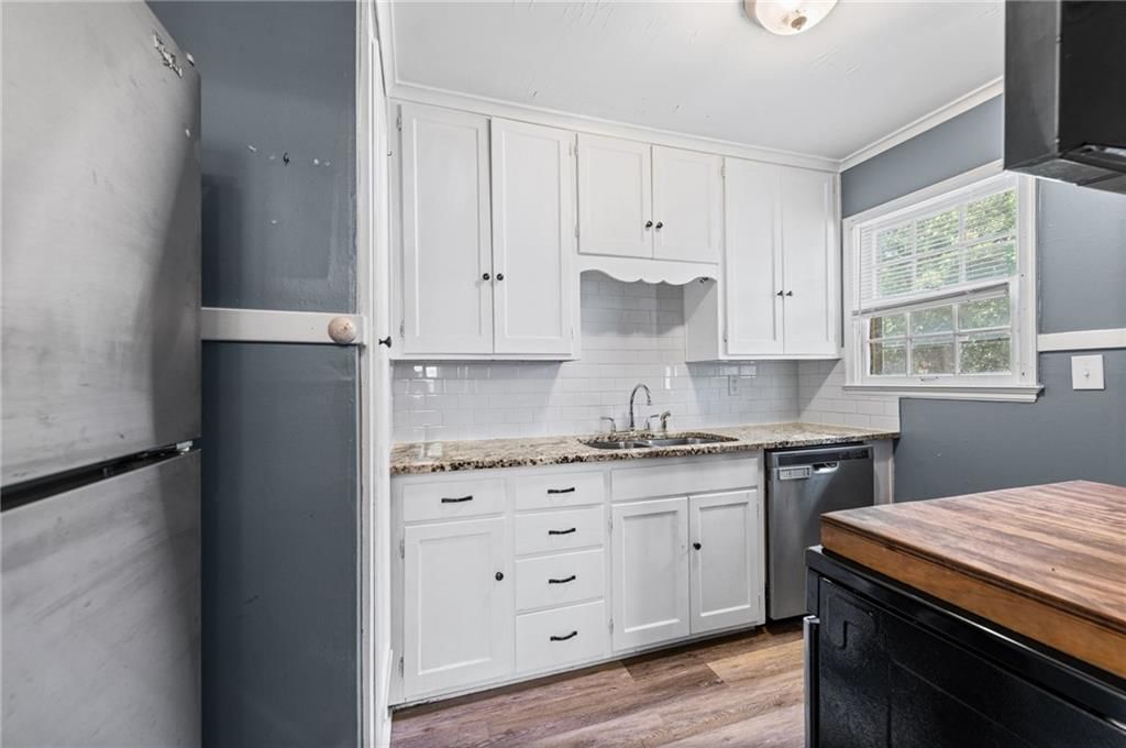 4448 Booth Street — photo 8