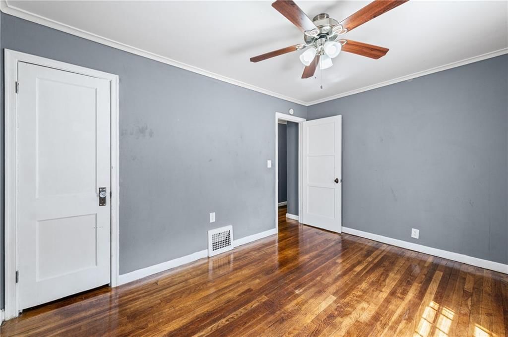 4448 Booth Street — photo 10