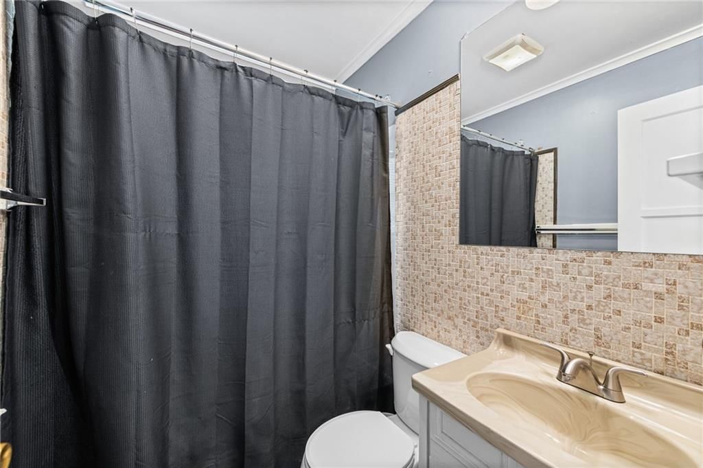 4448 Booth Street — photo 11
