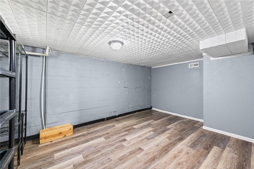 4448 Booth Street — photo 17
