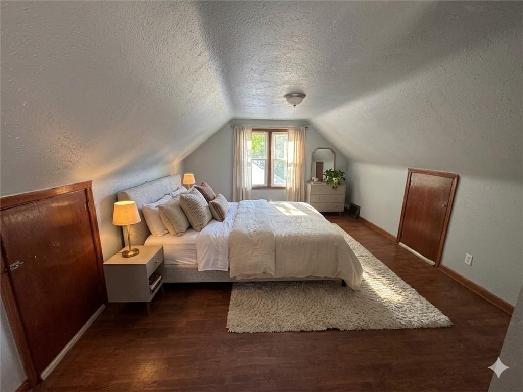 124 S Forest Avenue — photo 7
