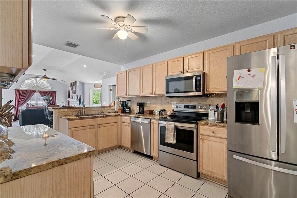6024 NE KENSINGTON Court — photo 13