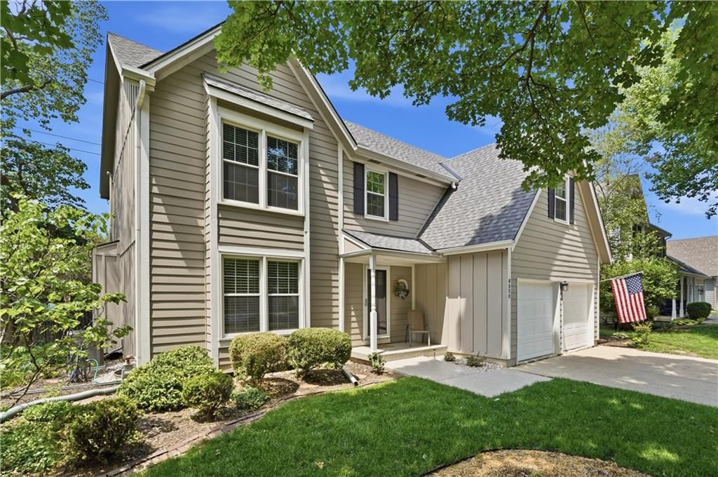 8050 Lakeview Avenue — photo 3