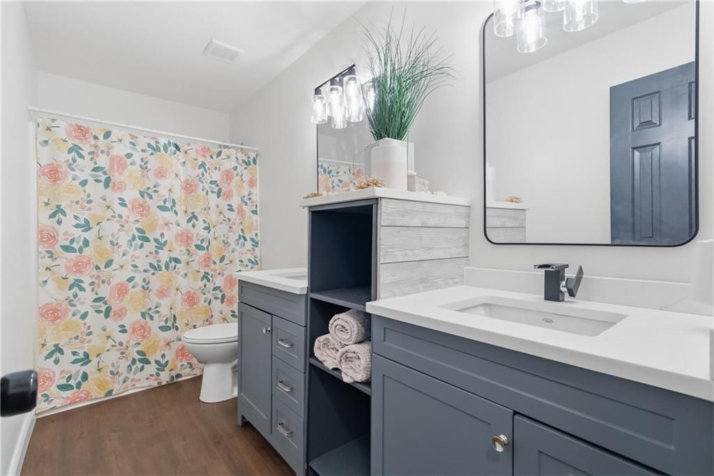 817 NW Golden Court — photo 32