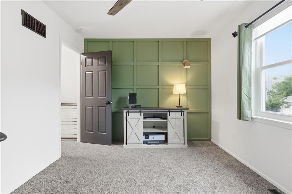 817 NW Golden Court — photo 35