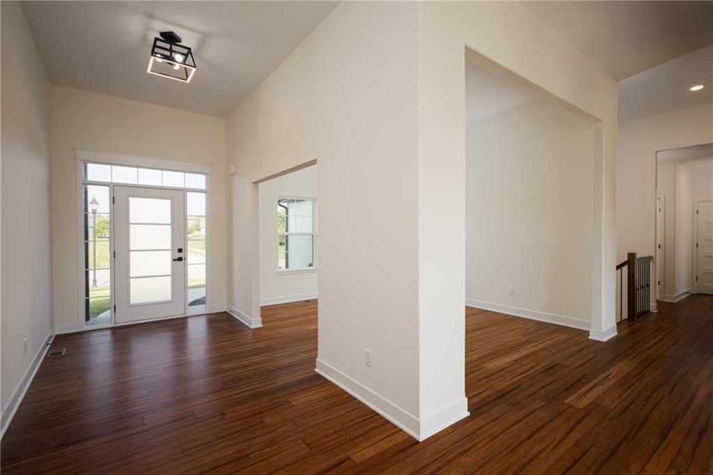 2211 Prairie Creek Drive — photo 8
