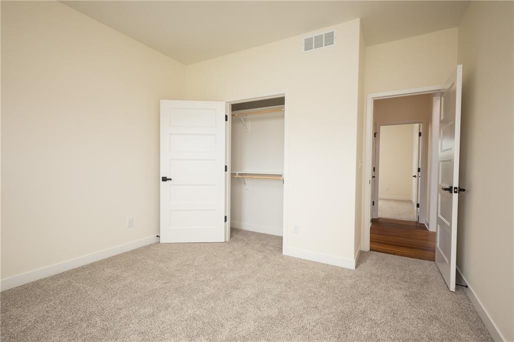 2211 Prairie Creek Drive — photo 32