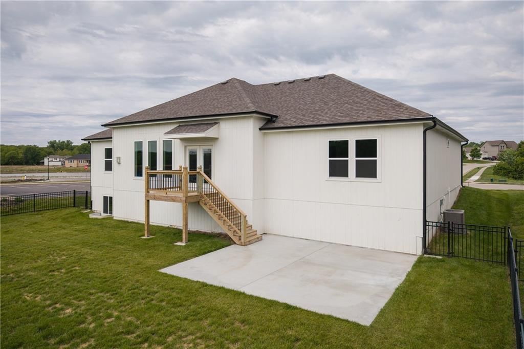 2211 Prairie Creek Drive — photo 41