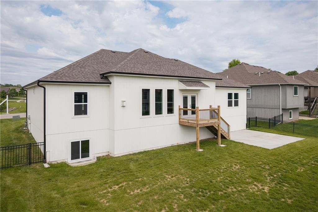 Photo 43 of 53 - 2211 Prairie Creek Drive, Kearney, MO 64060