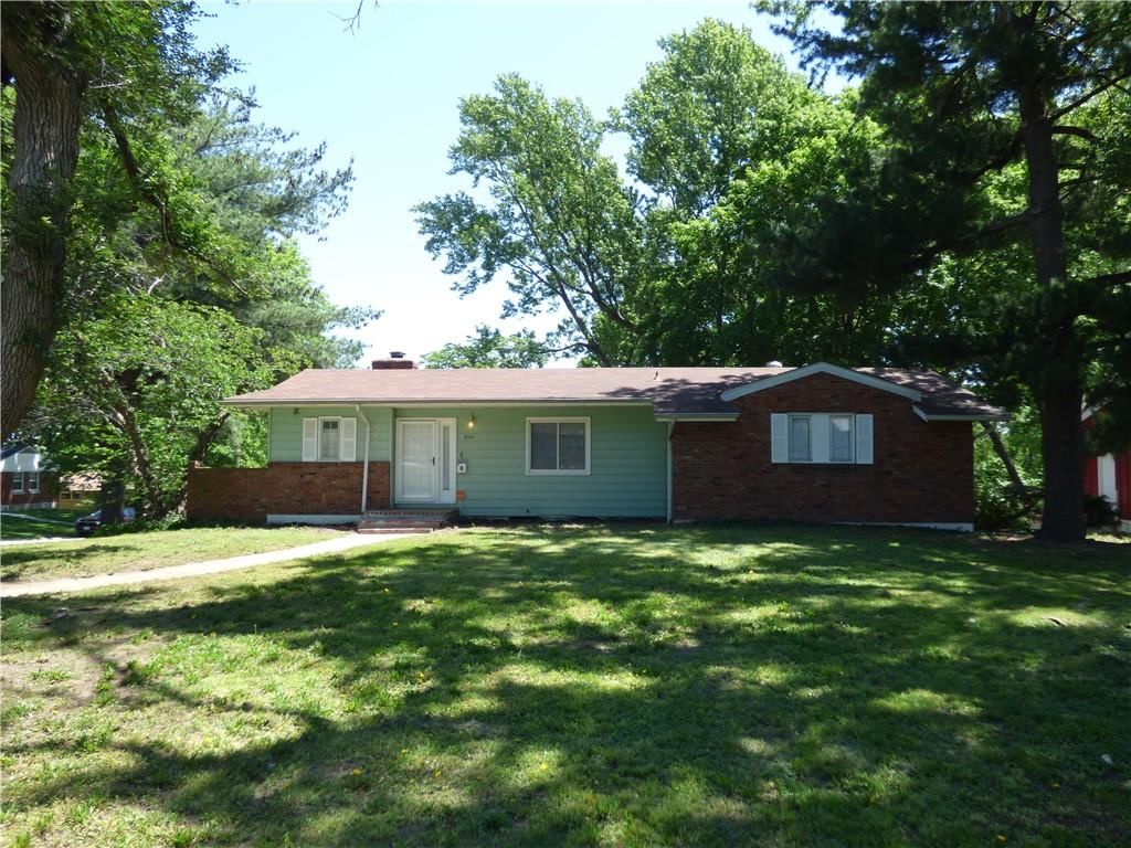 6101 Lane Avenue — photo 2