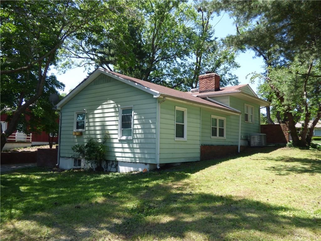 6101 Lane Avenue — photo 4