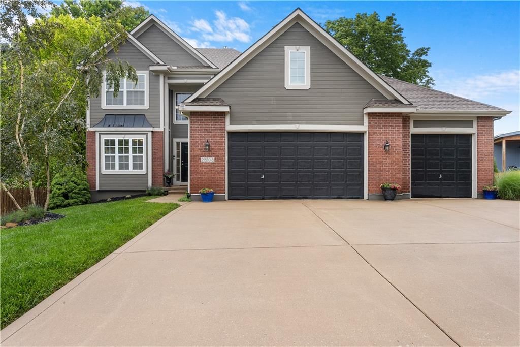 2508 SW Blazing Star Place — photo 1
