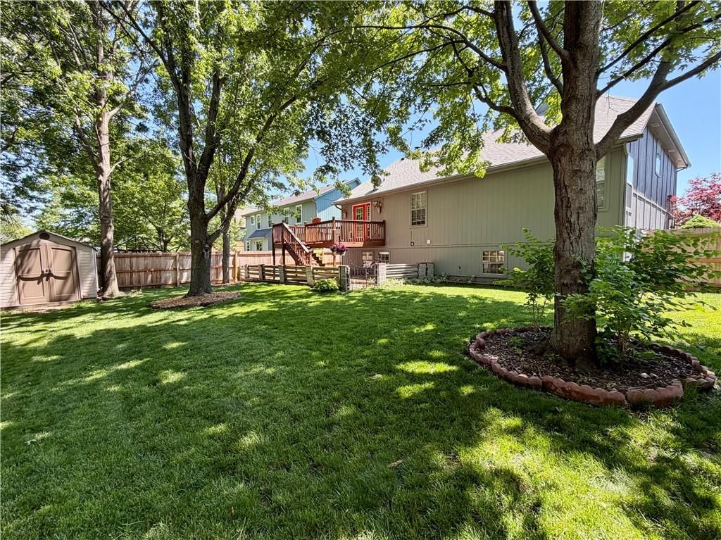 1328 E 154TH Terrace — photo 4