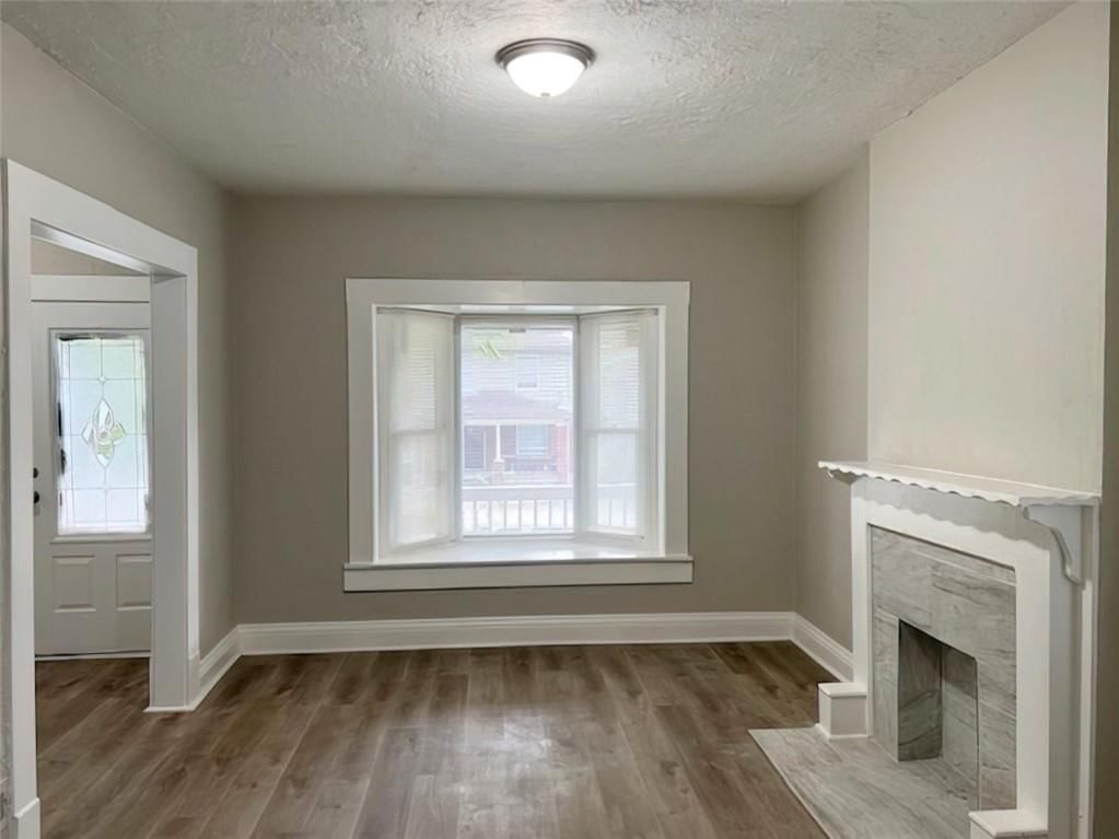216 Askew Avenue — photo 4