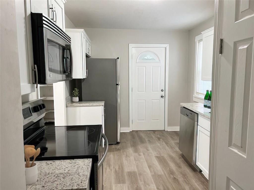 216 Askew Avenue — photo 7
