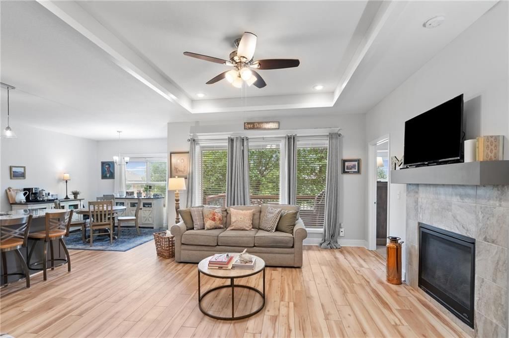 605 SE Colonial Drive — photo 6