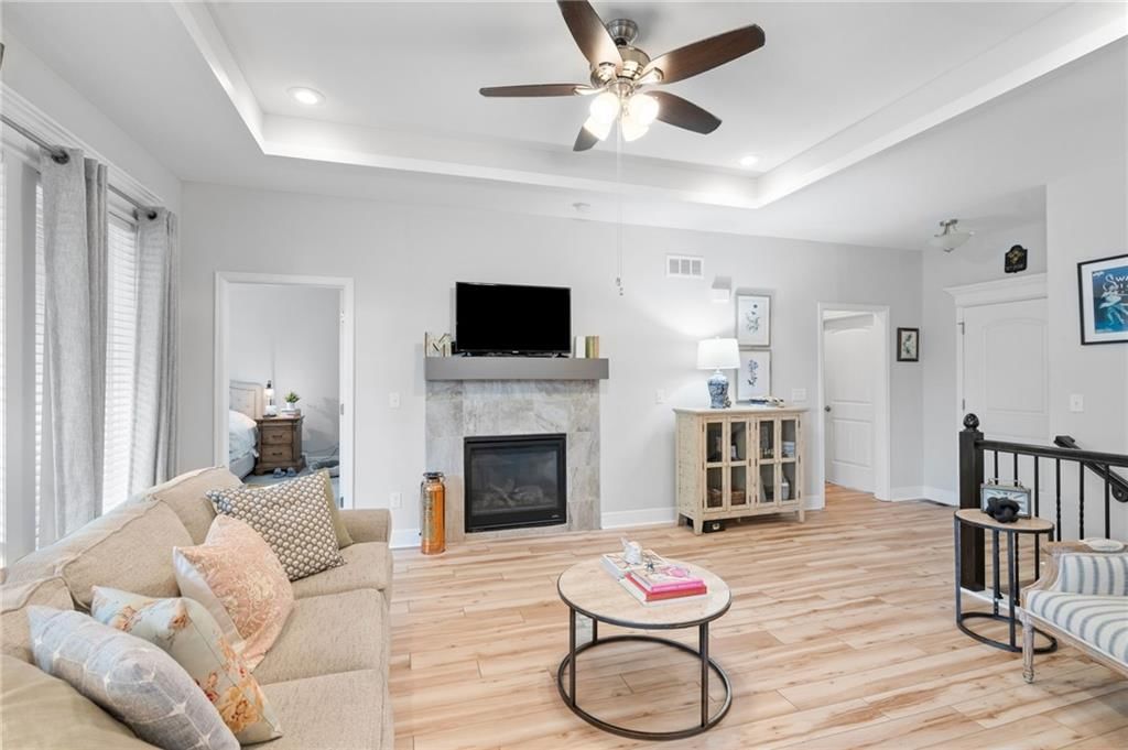 605 SE Colonial Drive — photo 7