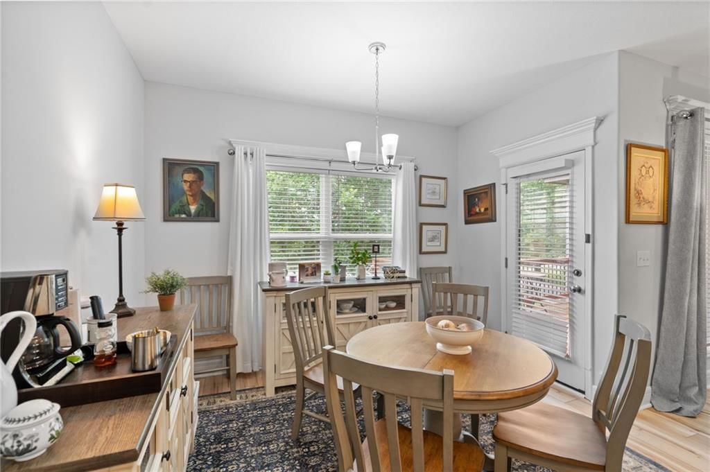 605 SE Colonial Drive — photo 13