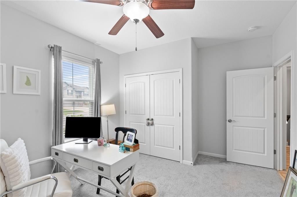 605 SE Colonial Drive — photo 15