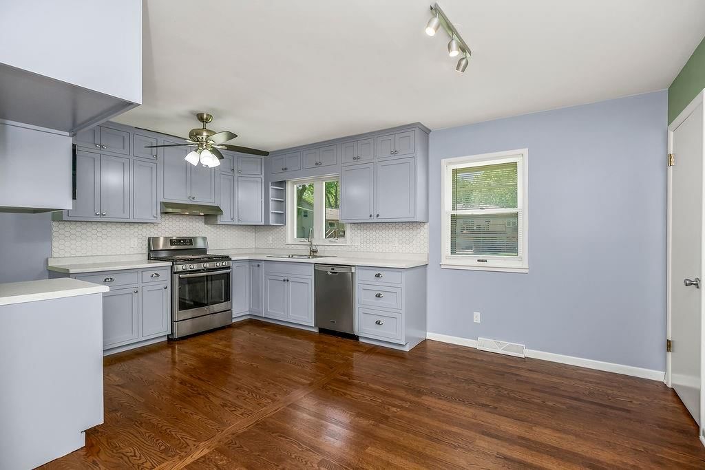 6930 Benson Street — photo 7