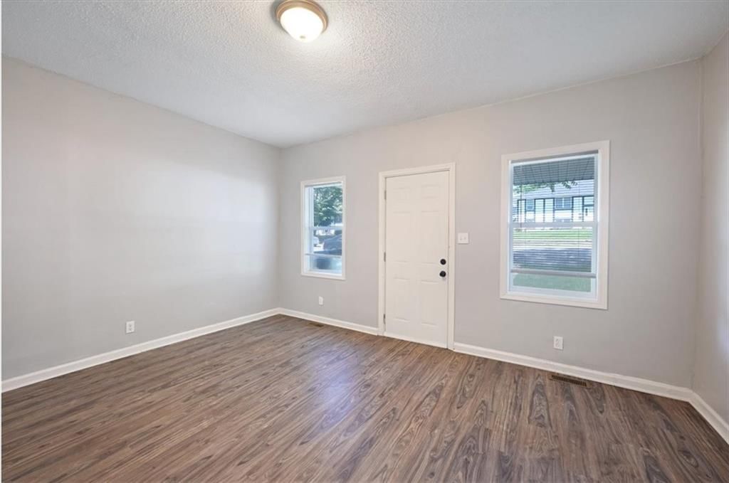 619 Kiowa Street — photo 4