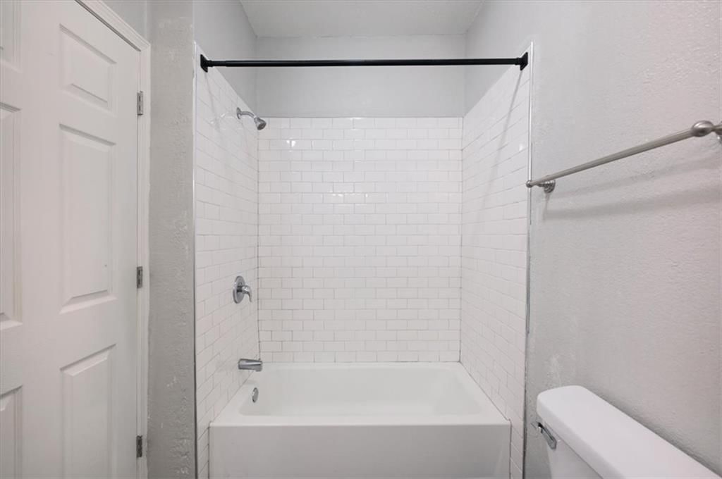 619 Kiowa Street — photo 17
