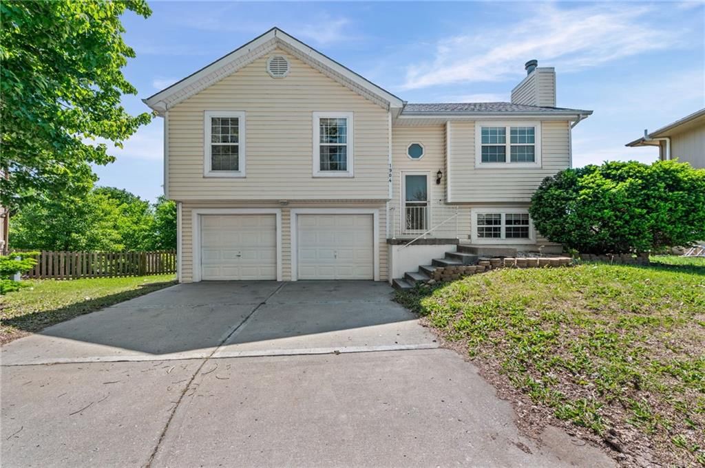 1904 Quail Ridge Drive — photo 2